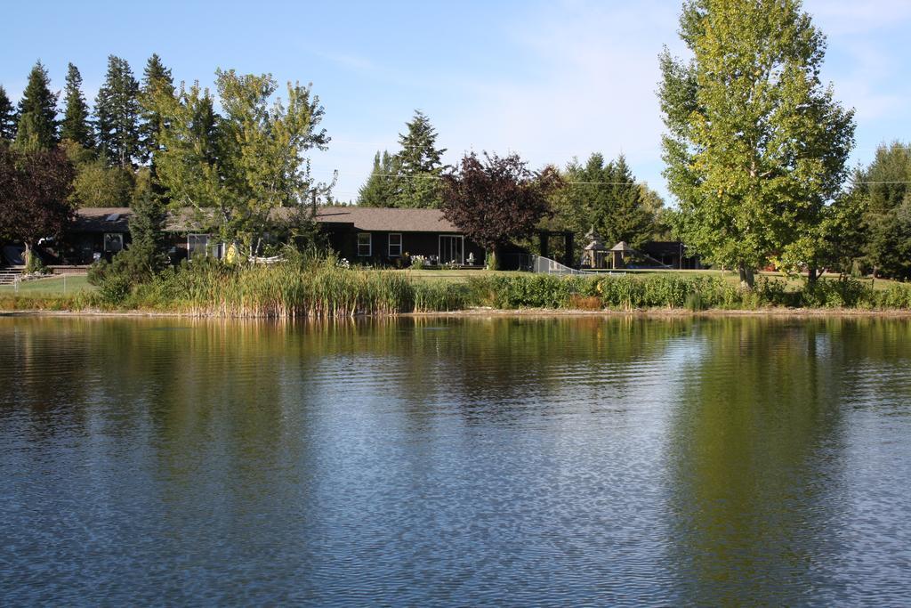 Robert'S Roost Rv Park Resort Кенель Экстерьер фото