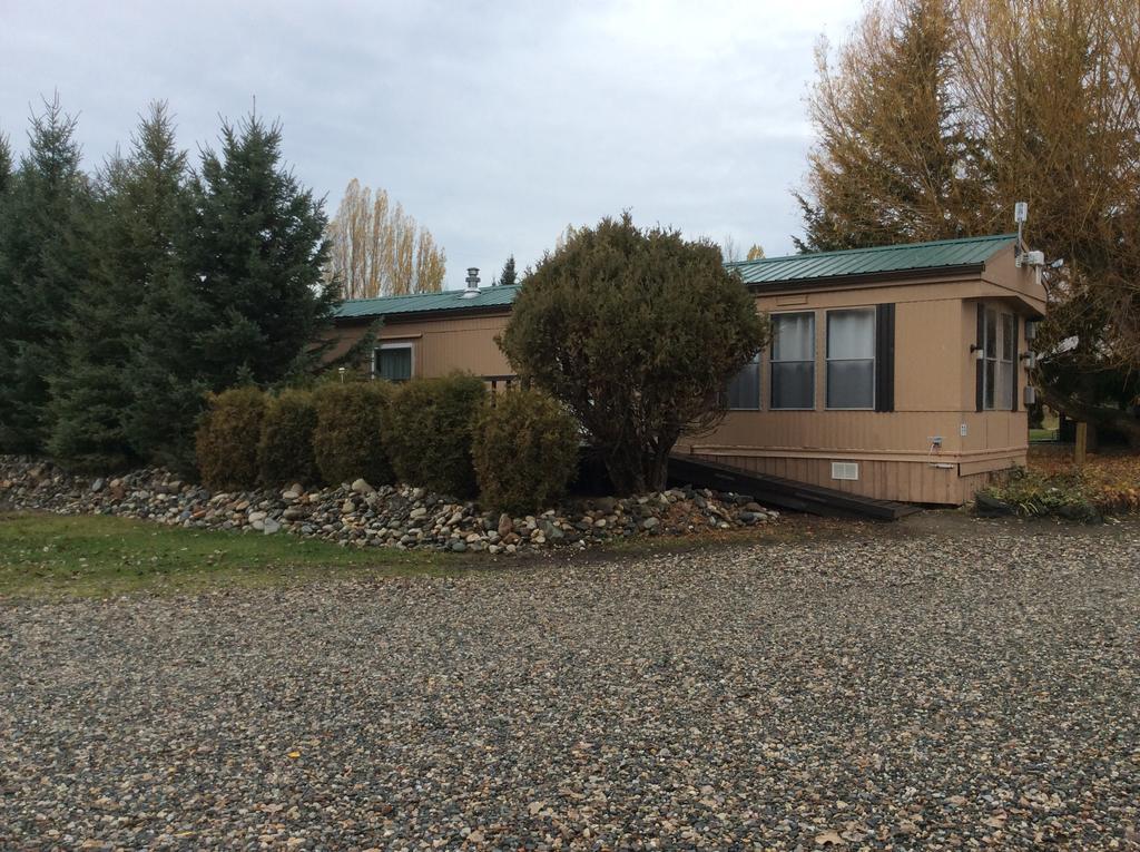 Robert'S Roost Rv Park Resort Кенель Экстерьер фото