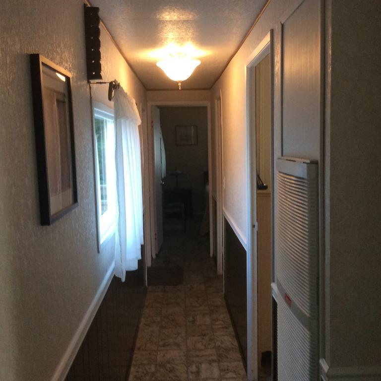 Robert'S Roost Rv Park Resort Кенель Экстерьер фото